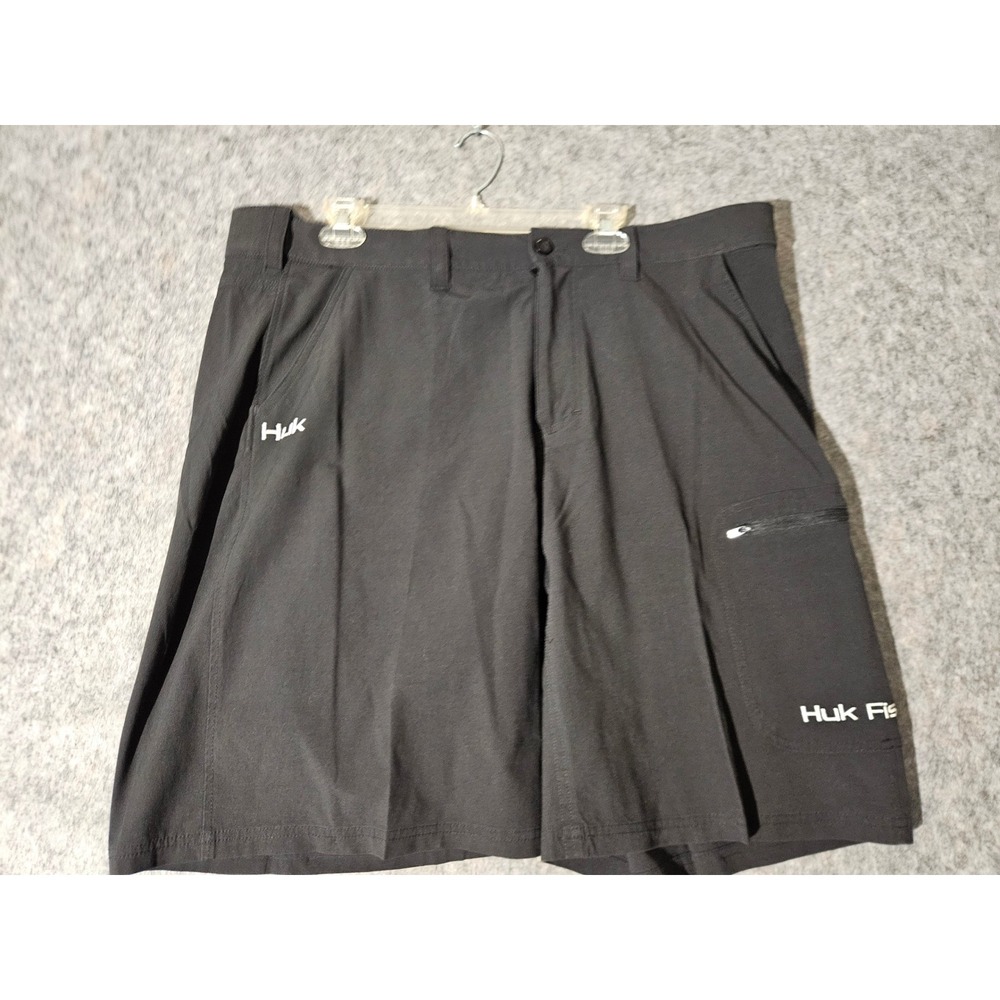 Huk Fishing Shorts Mens XXL Black Performance Stretch Cargo